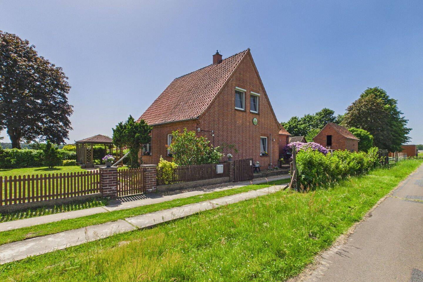 Saniertes Haus auf XXL Grundstück, 31608 Marklohe