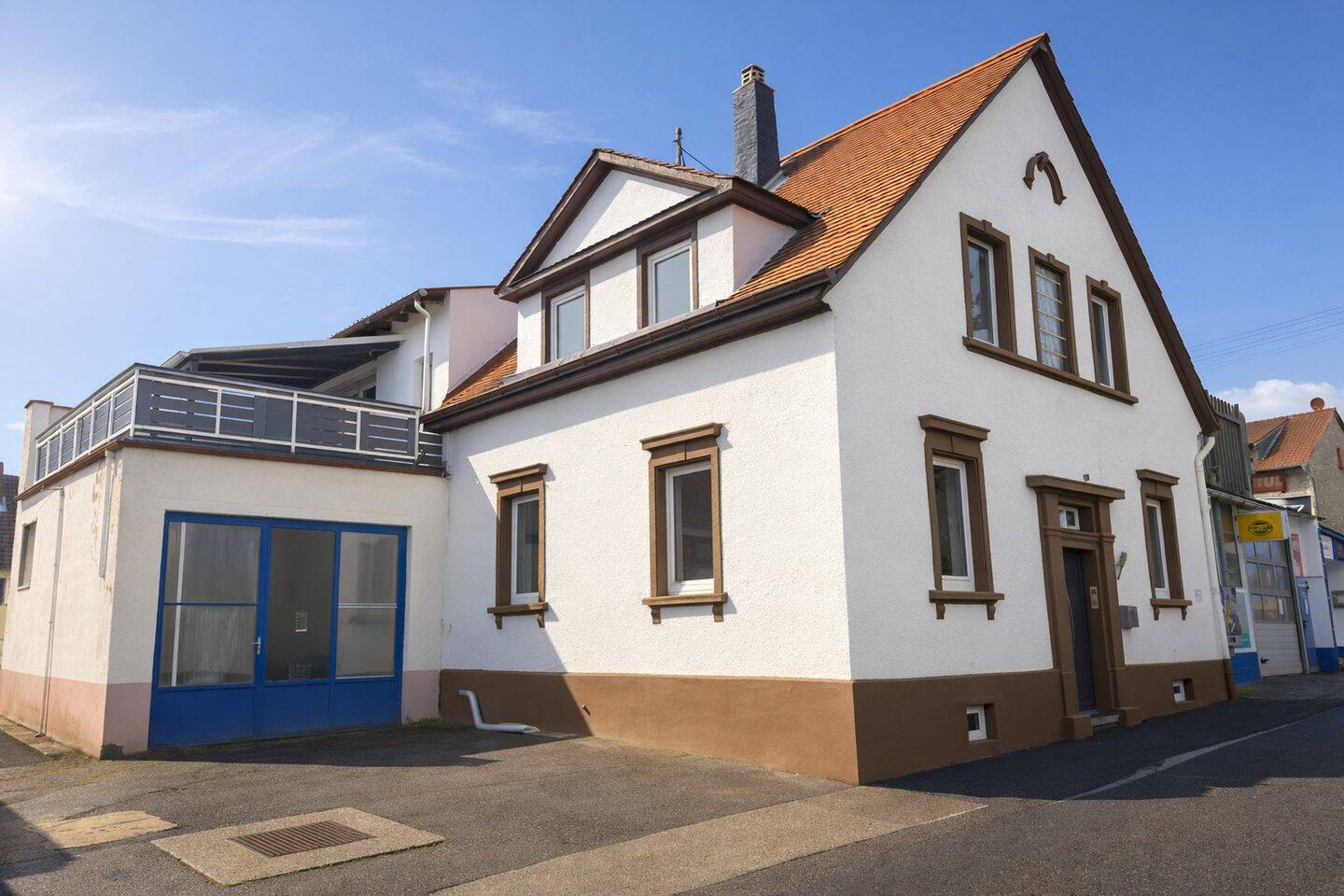 Komplett renoviertes Wohnhaus mit zwei großzügigen Terrassen, Wellnessbereich und Sauna, 55425 Waldalgesheim