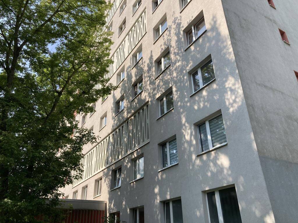 Warum mehr zahlen?   / Smart living starts with paying less., 6124 Halle (Saale) (Saaleaue Südliche Neustadt Westliche Neustadt)