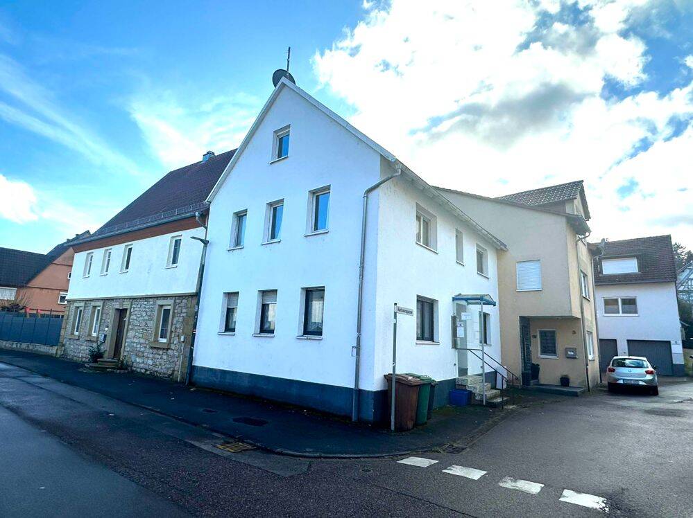 GLOBAL INVEST IMMOBILIEN SINSHEIM | Ein- bis Dreifamilienhaus in Reihen, 74889 Sinsheim