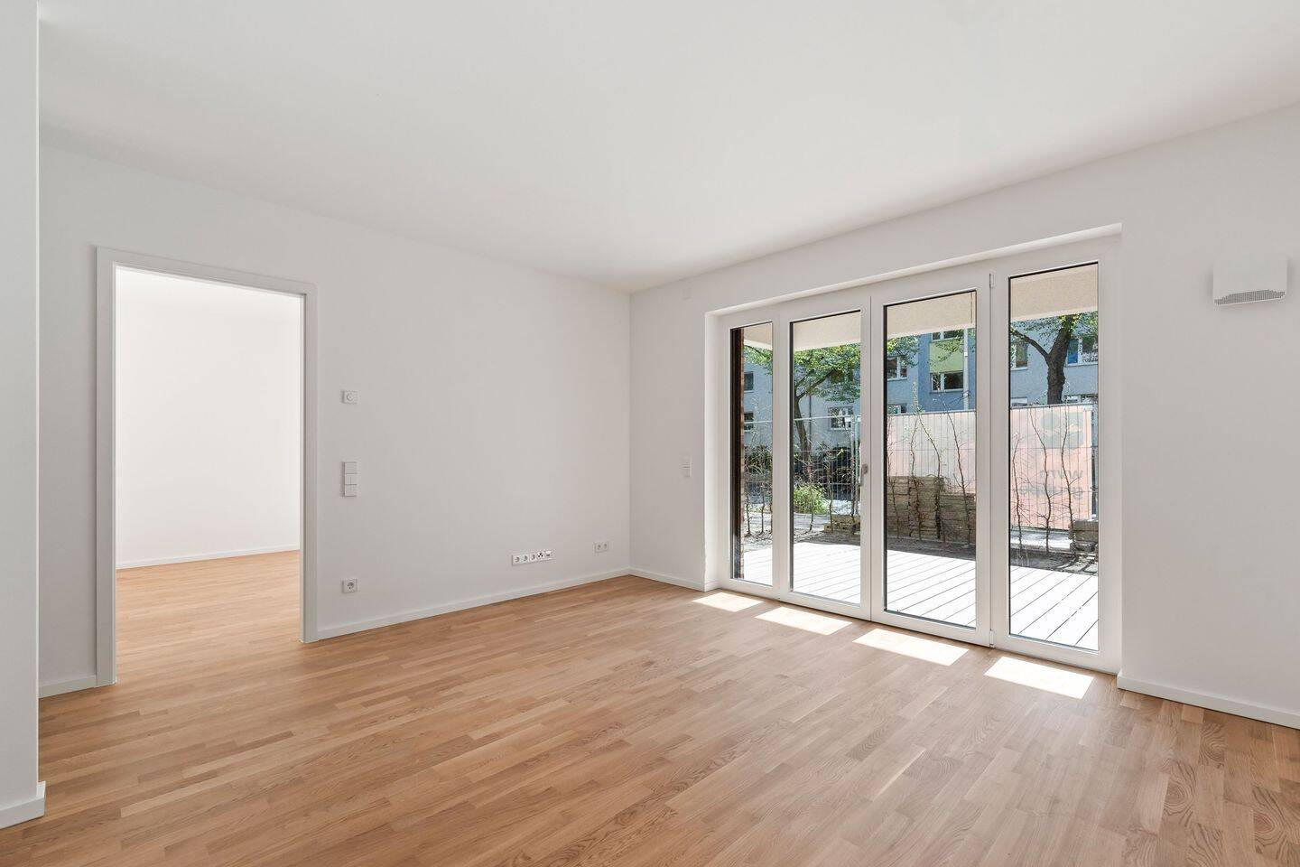 Investment: 2-Zimmer-Eigentumswohnung mit Terrasse im EG!, 13086 Berlin (Pankow Weißensee)