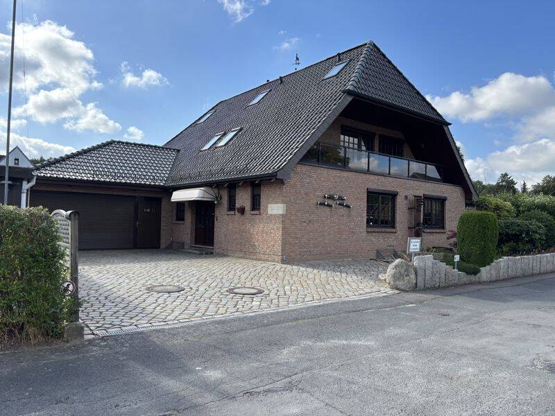 Exklusives EFH m. Einliegerwohnung in Vegesack gegen Gebot zu verkaufen!!!! Auch als Anlage geeignet, 28757 Bremen (Aumund-Hammersbeck Fähr-Lobbendorf Schönebeck Sankt Magnus Vegesack)