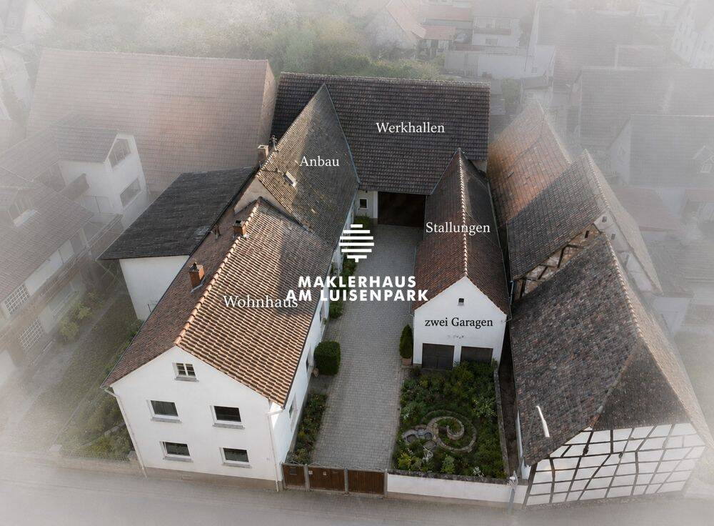 Historisches Hofanwesen mit umfangreich saniertem Wohnhaus, Werkhallen, Stallungen und Garagen, 67366 Weingarten (Pfalz)