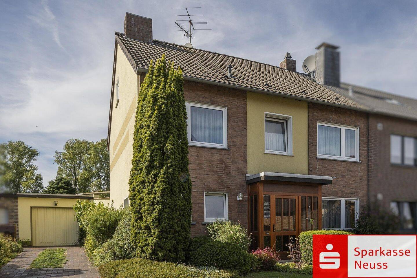 Ideal für Familien und Platzliebhaber! Erbpacht!, 41540 Dormagen