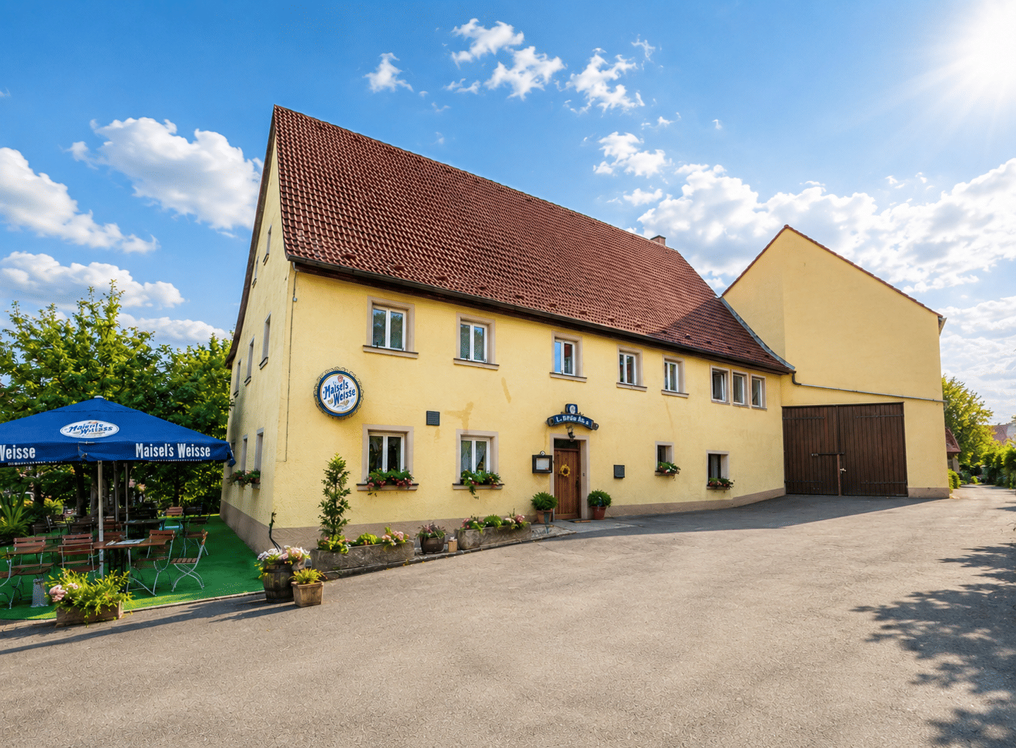 Wohn- und Geschäftshaus mit Scheune und großem Grundstück in Thurnau, 95349 Thurnau