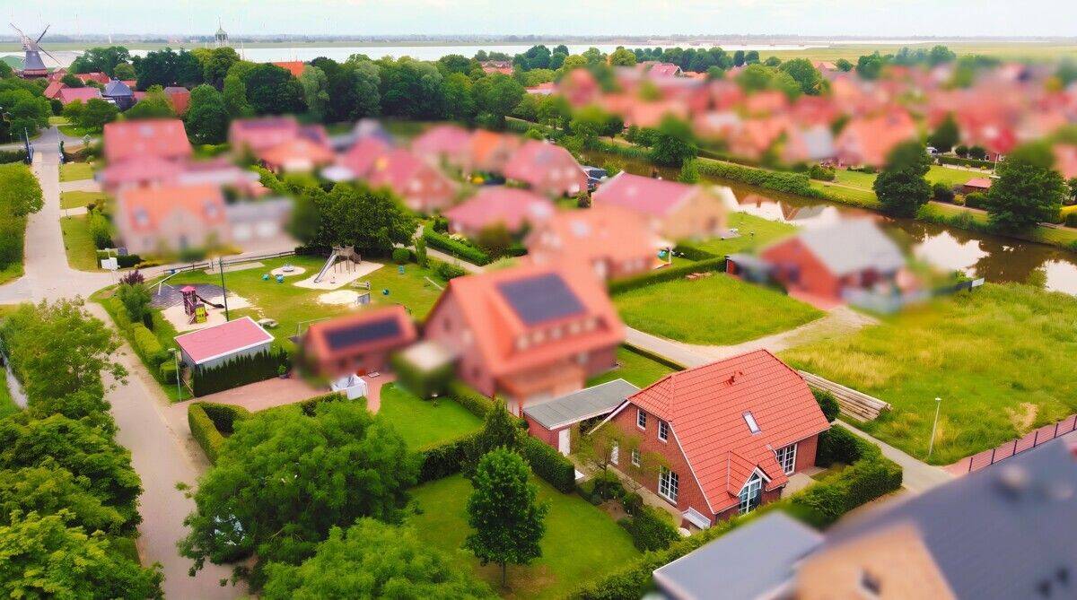 Direkt einziehen und wohlfühlen: Modernes Einfamilienhaus mit großem Garten in Ditzum, 26844 Jemgum