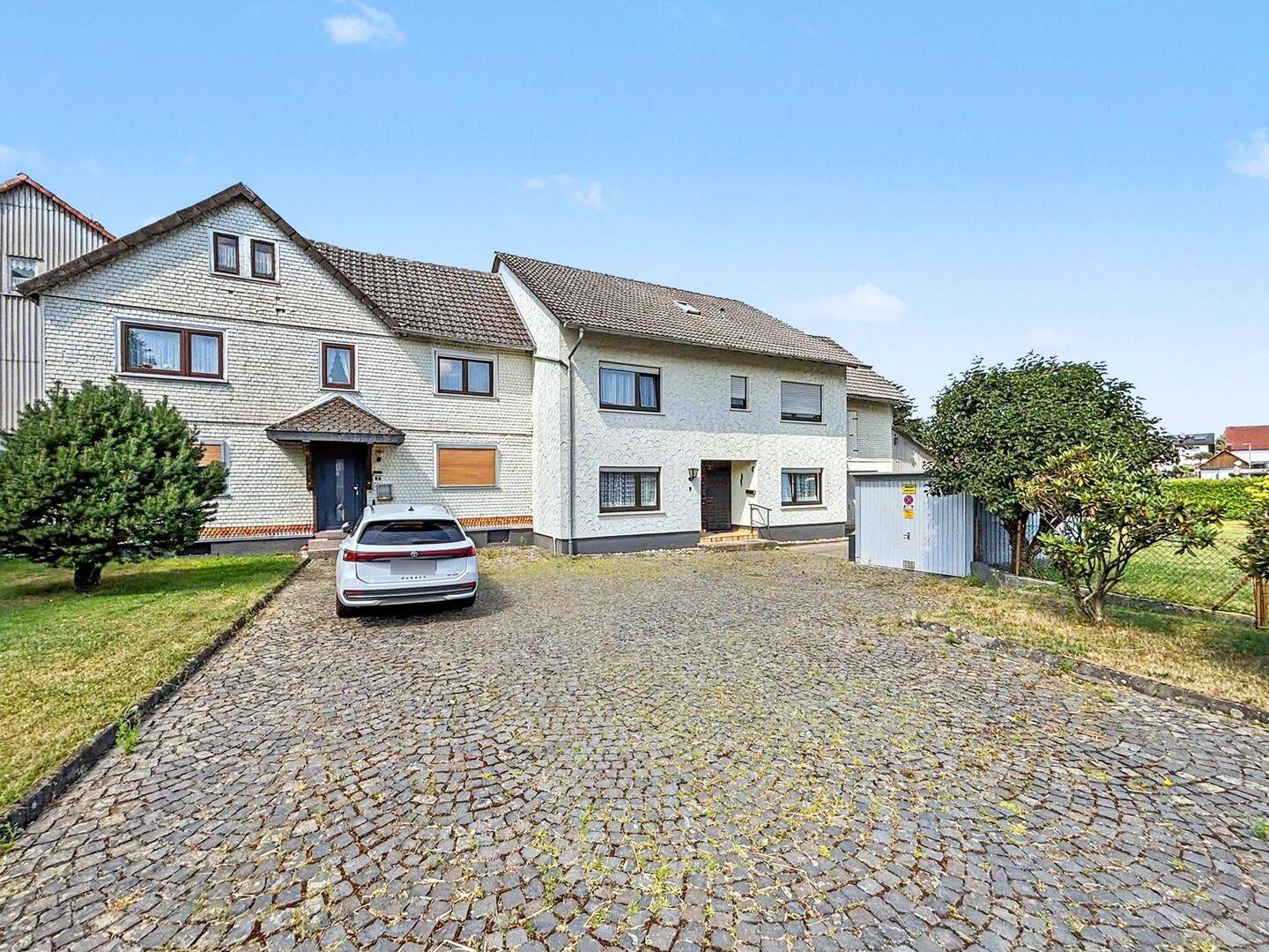 Wächtersbach: Großzügiges Immobilienensemble mit Altbau, Anbau und ca. 1.428 m² Grundstück, 63607 Wächtersbach