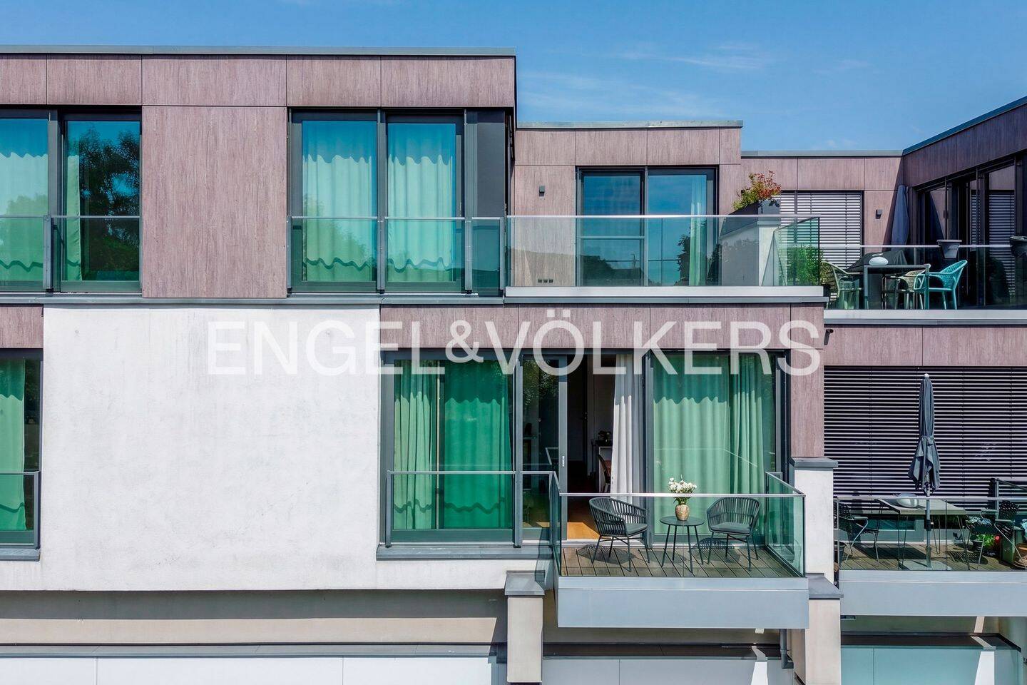 Licht und Eleganz – Großzügiges Wohnen in der Endetage!, 22297 Hamburg (Hamburg-Nord Alsterdorf Barmbek-Nord Groß Borstel Winterhude)