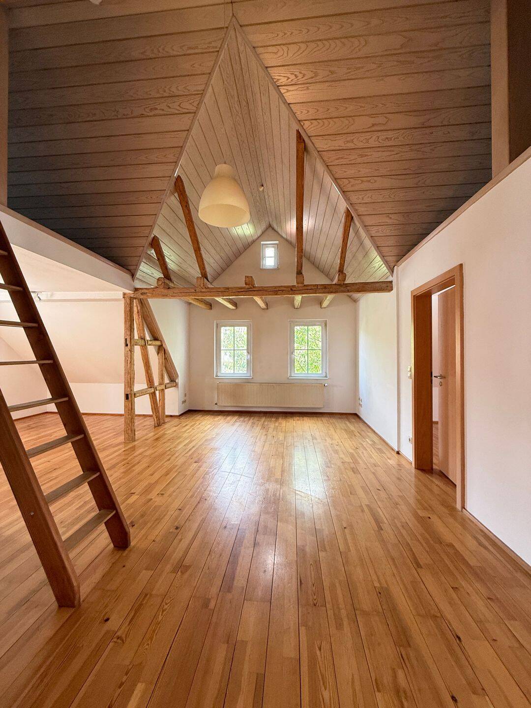 Charmante Dachgeschosswohnung in sehr zentraler Lage, 89520 Heidenheim an der Brenz