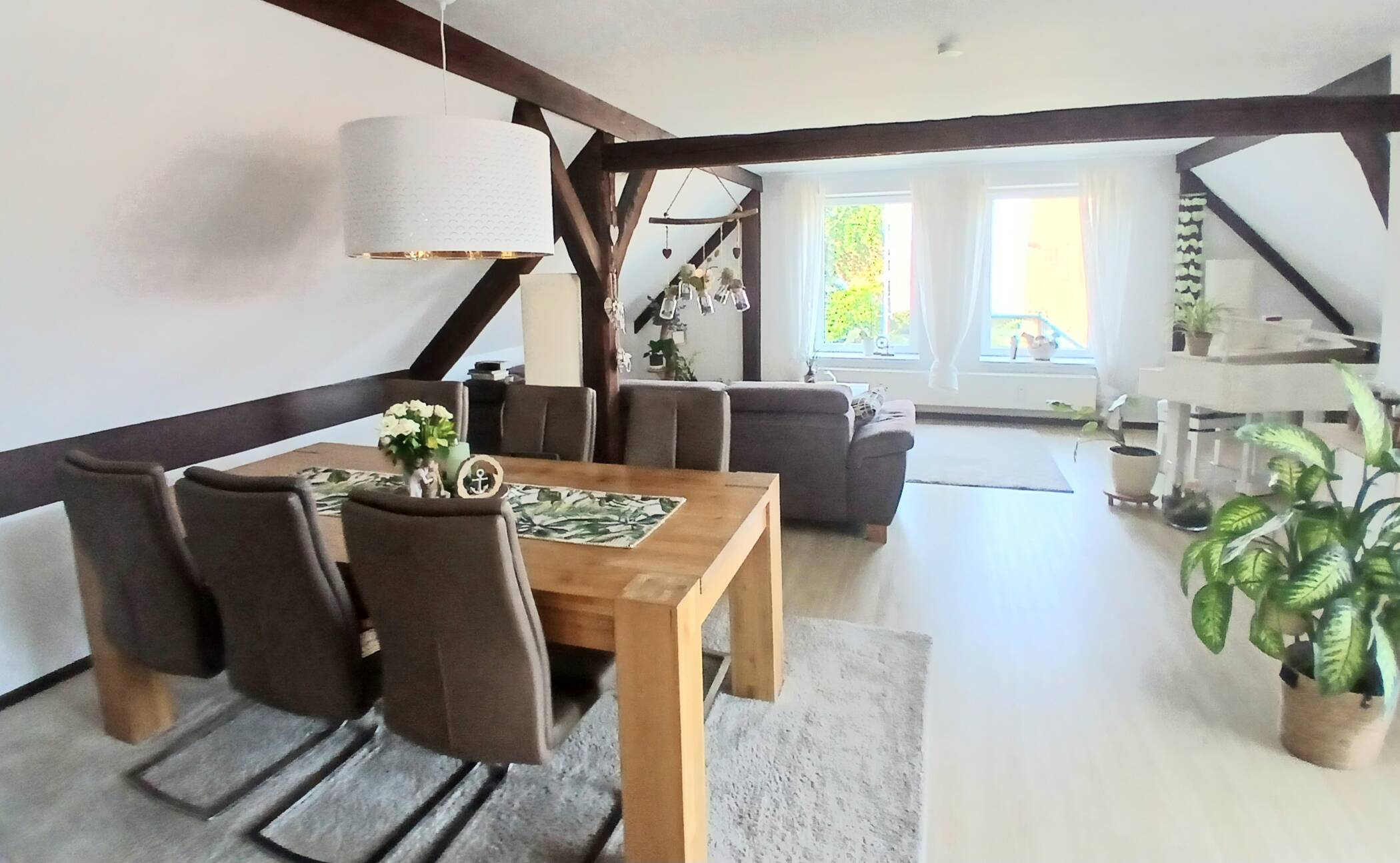 Über 2 Ebenen: 131 m² Wohnung, 21357 Bardowick