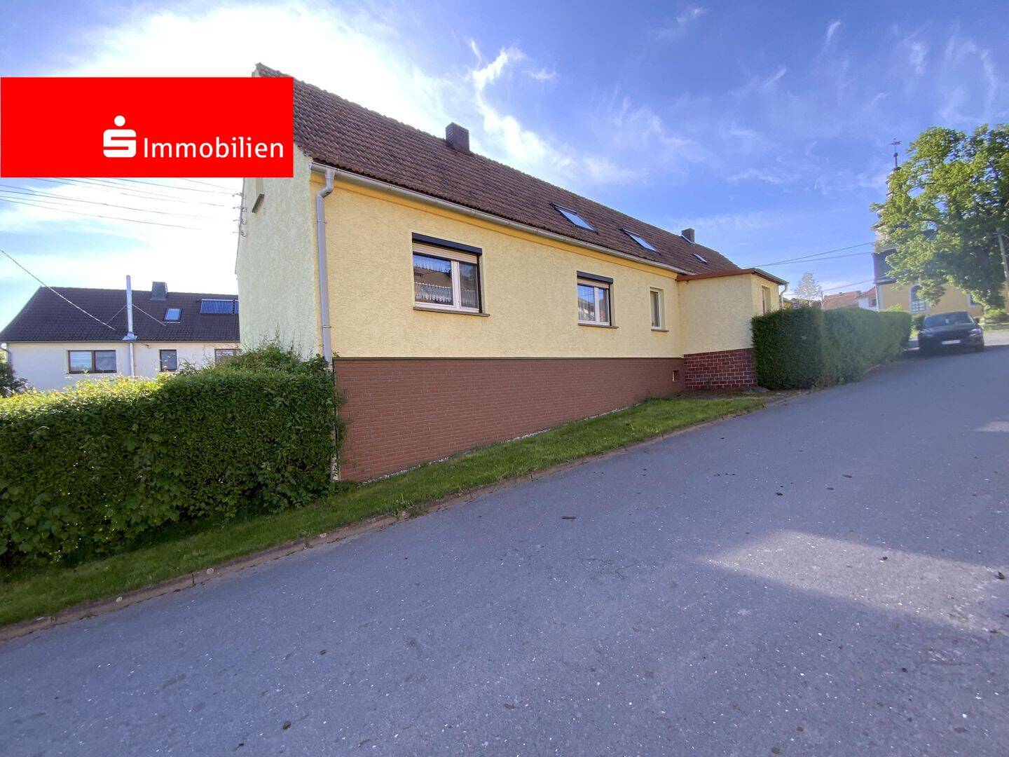 Großzügiges Wohnhaus mit Einliegerwohnung, 7387 Krölpa