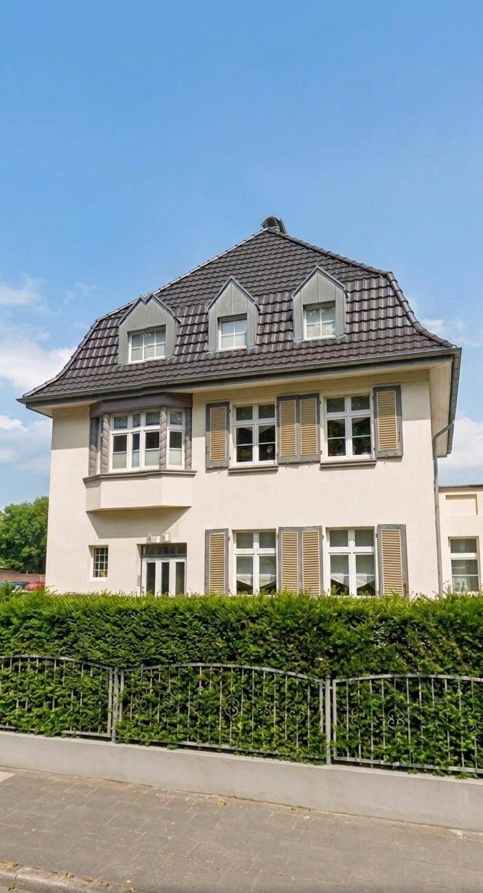 Stilvolle 3,5-Zimmer-Wohnung im 2. Obergeschoss mit großzügigem Tageslichtbad und Klimaanlage, 46483 Wesel
