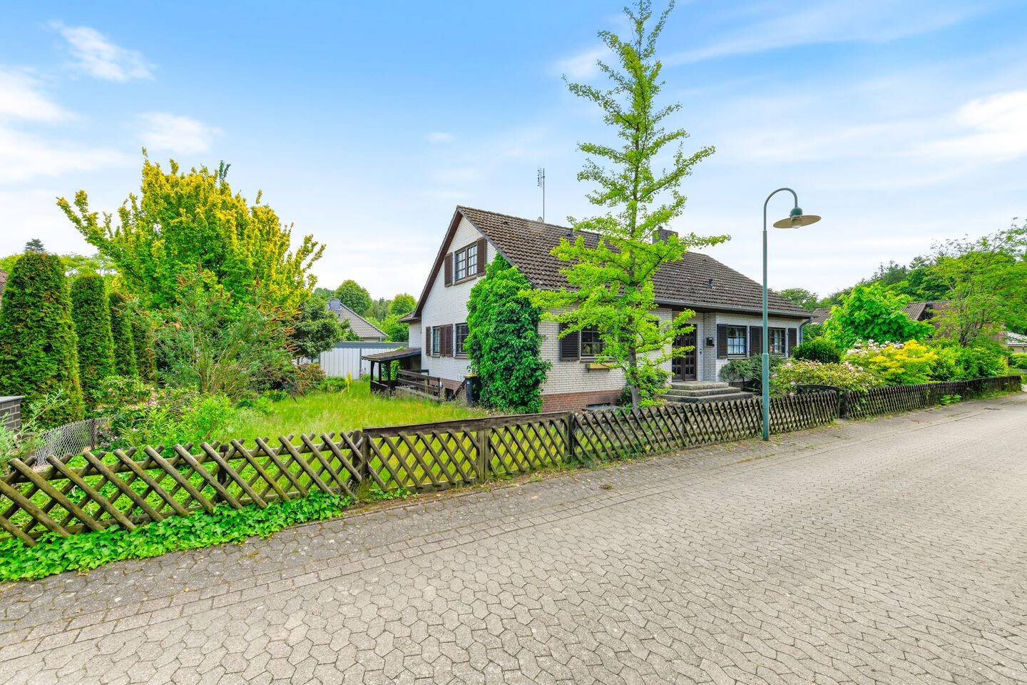 Raum für Visionen: Großzügiges Einfamilienhaus mit Ausbaupotenzial in Bienenbüttel, 29553 Bienenbüttel