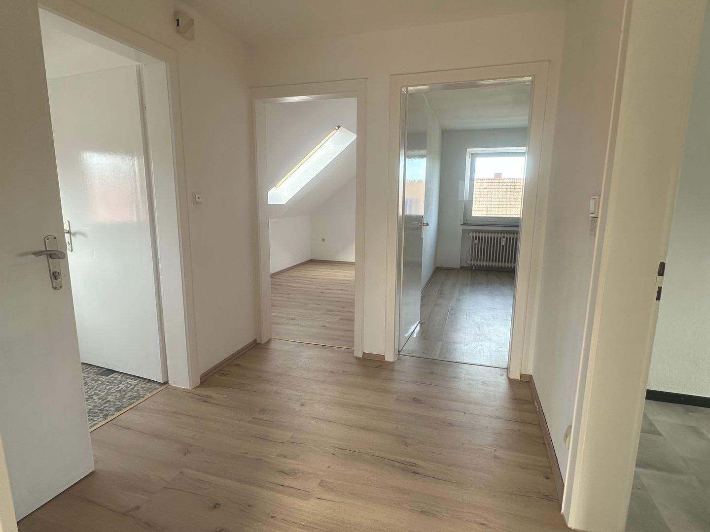 3 Zimmer Dachgeschosswohnung in Bovenden – Reyershausen, 37120 Bovenden