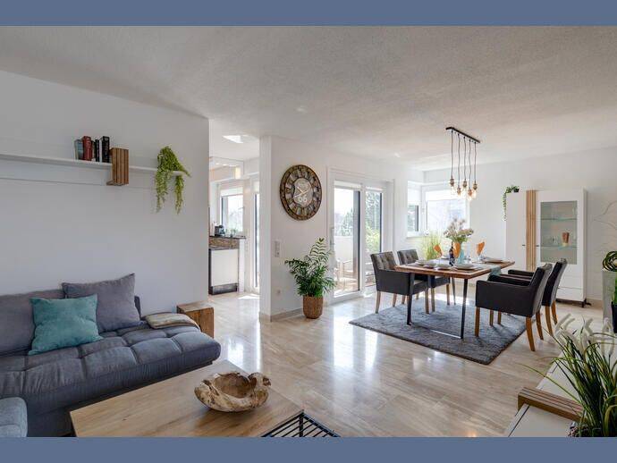 Möbliert: Moderne und gemütliche 2,5-Zimmer Wohnung auf Zeit, 80805 München (Schwabing-Freimann)