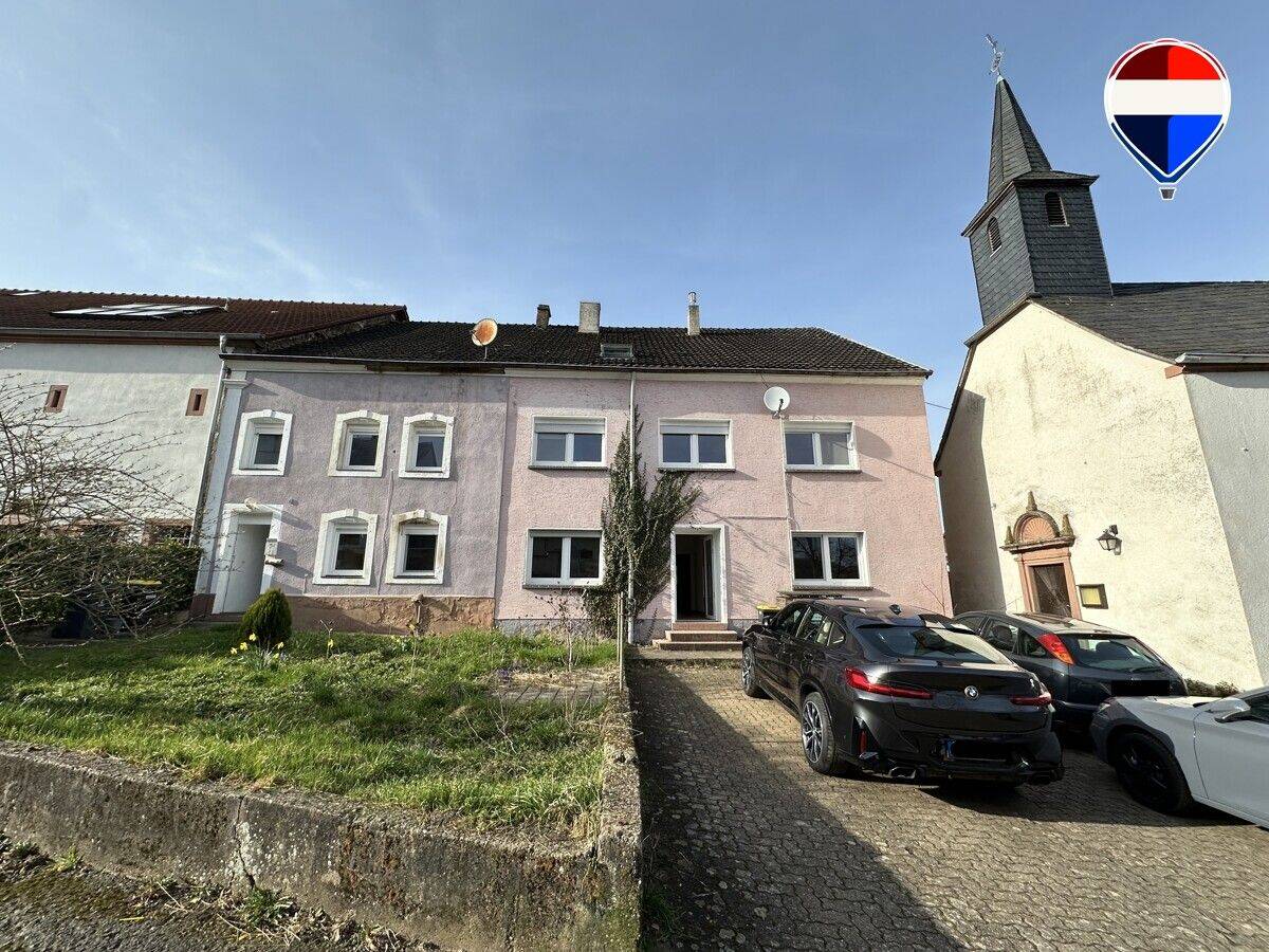 Attraktives Mehrfamilienhaus mit Entwicklungspotenzial – vier Wohneinheiten in zwei Gebäuden, 66663 Merzig