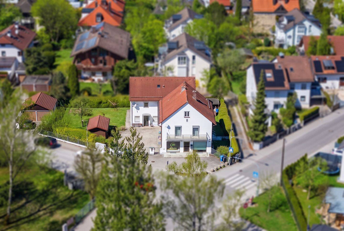 Wohn- und Geschäftshaus mit Baupotenzial, 81827 München (Ramersdorf-Perlach Trudering-Riem)