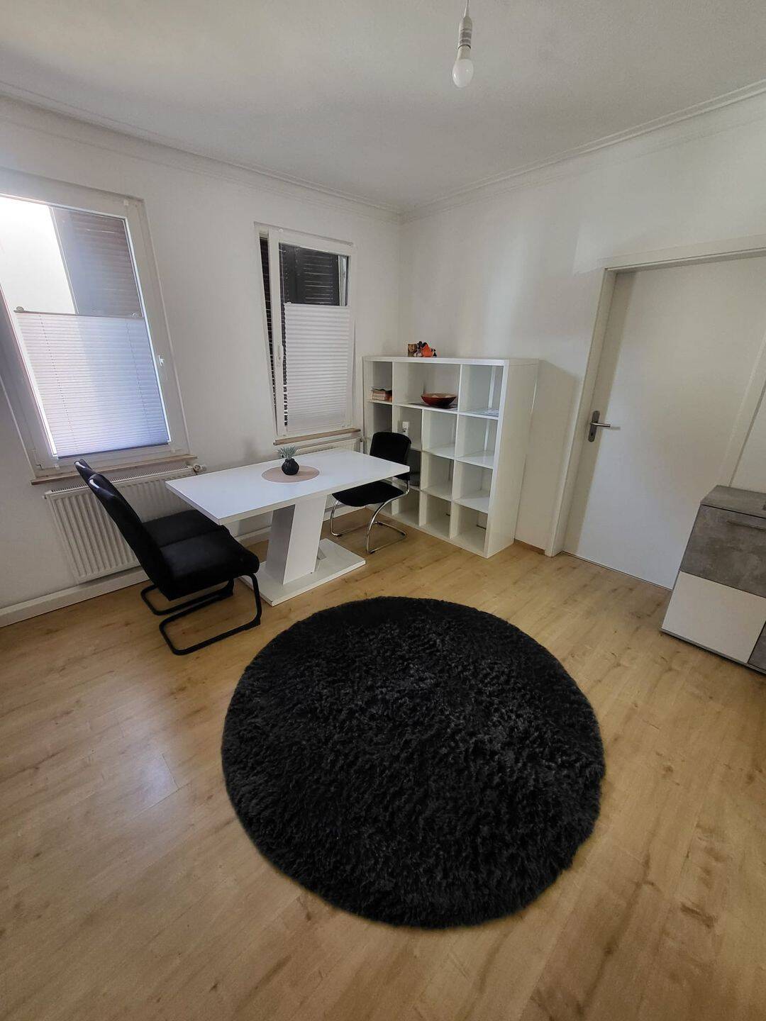 4-Zimmerwohnung mit Einbauküche in Stuttgart-Münster, 70376 Stuttgart (Bad Cannstatt Burgholzhof Münster Zuffenhausen)