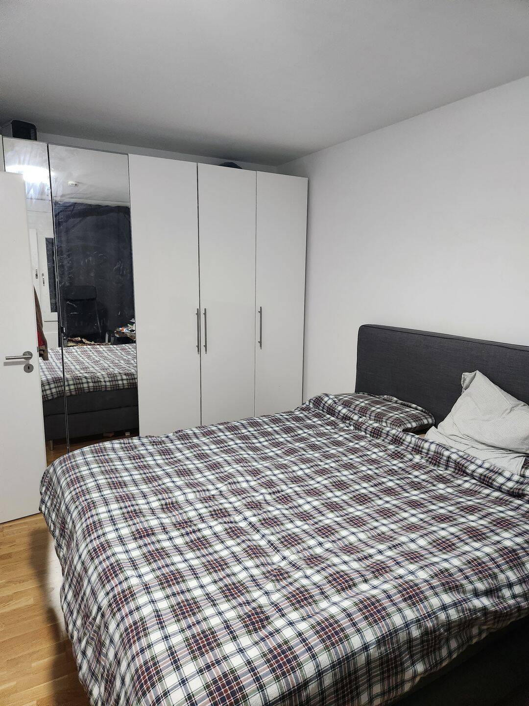 „Möbliertes Zimmer München-Trudering | Ideal für Berufstätige & Pendler | Ruhige WG“, 81829 München (Berg am Laim Trudering-Riem)