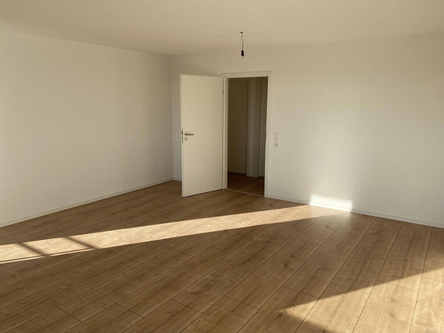 Möbilierte 1,5-Zimmer-Wohnung, 76351 Linkenheim-Hochstetten
