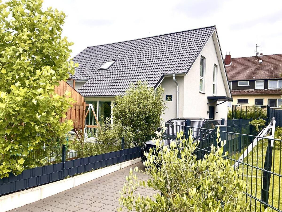Energieeffizientes neuwertiges EFH mit familienfreundlichem Garten und Garage in Datteln, 45711 Datteln