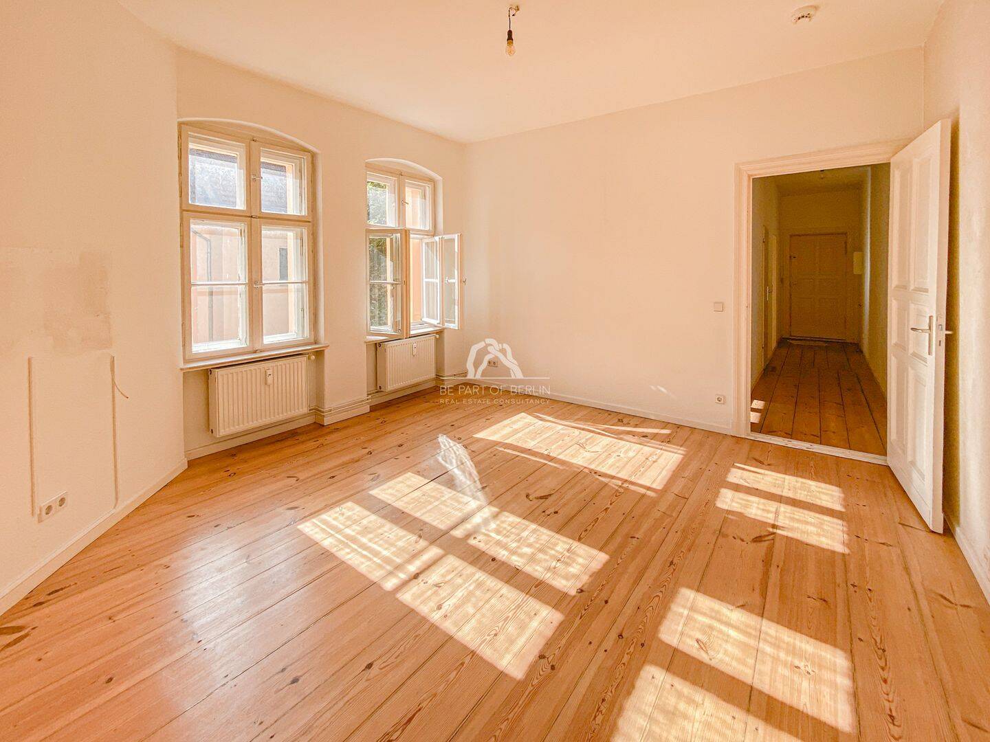 ARNIMKIEZ! SUPERHELLE UND KLASSISCHE ALTBAUWOHNUNG! RUHIGE LAGE IM SEITENFLÜGEL! PROVISIONSFREI!, 10439 Berlin (Pankow Prenzlauer Berg)