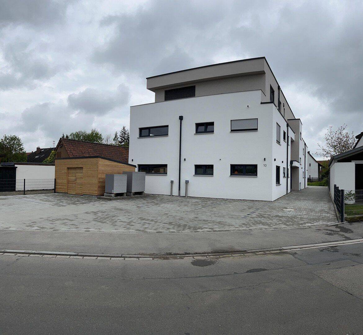 Exklusive, neuwertige 3,5-Zimmer-Wohnung mit gehobener Innenausstattung mit EBK in Dietenheim, 89165 Dietenheim