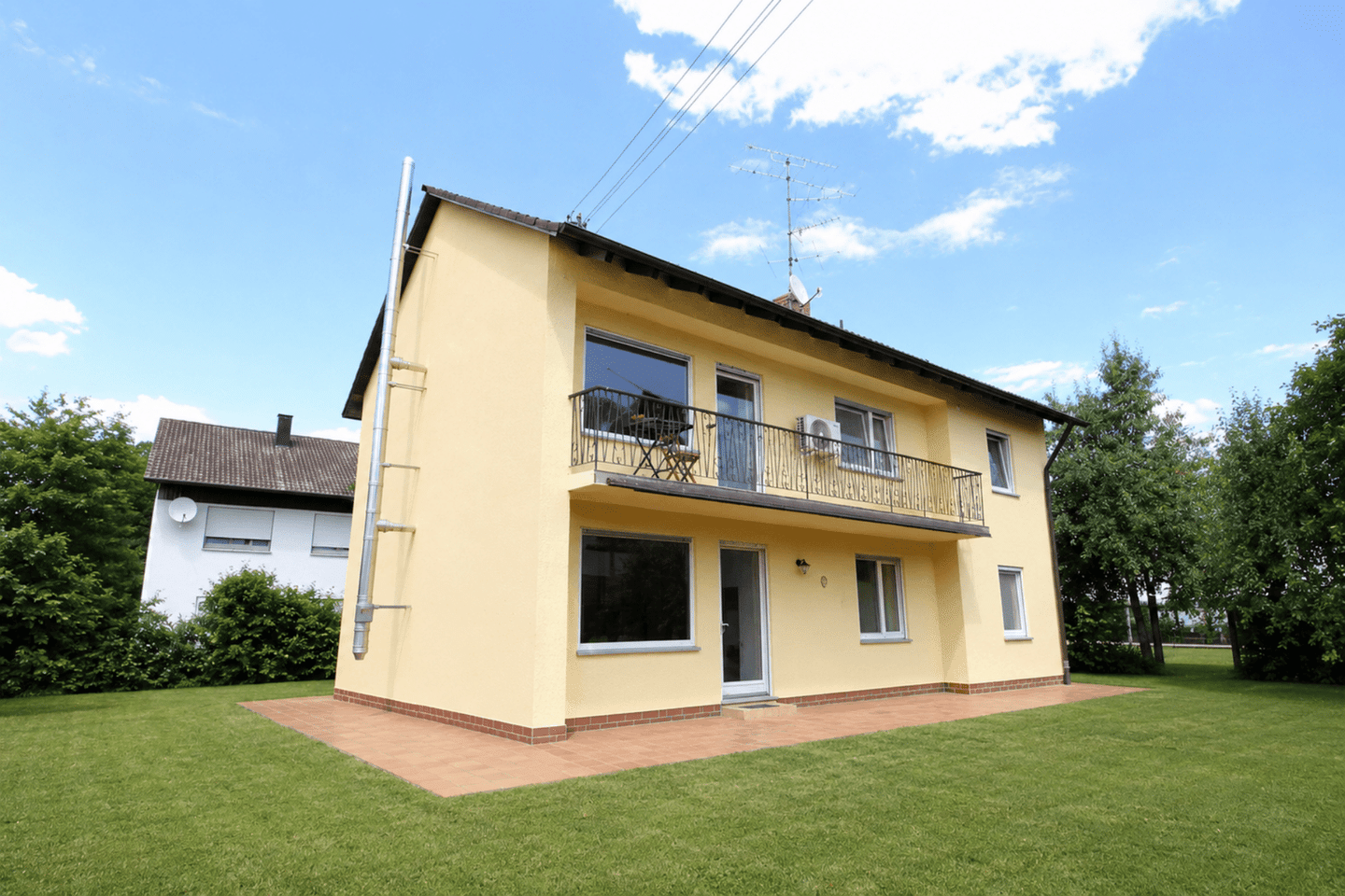 Leerstehendes Zweifamilienhaus in gutem Zustand – Dach ausbaufähig – EFH Anbau möglich!, 85256 Vierkirchen