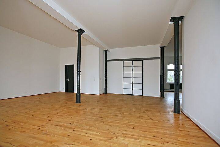 Super geschnittenes 2 Zimmer – Loft sucht neuen Mieter – Loft 626, 22761 Hamburg (Altona Bahrenfeld)