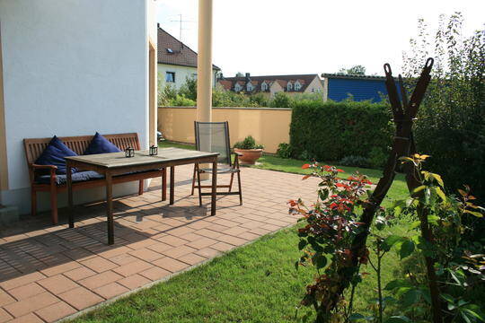 Sonnige 3-Zimmer Wohnung mit Terrasse, Garten und großem Keller, 94469 Deggendorf