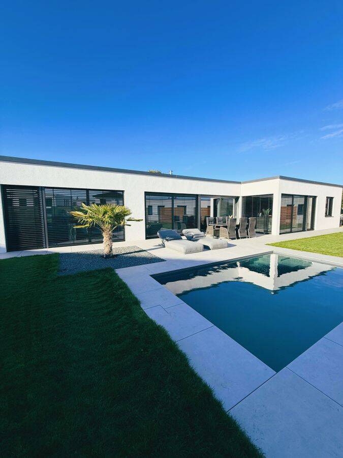 Provisionsfrei* Exklusiver Architektenbungalow mit Pool, 29308 Winsen (Aller)