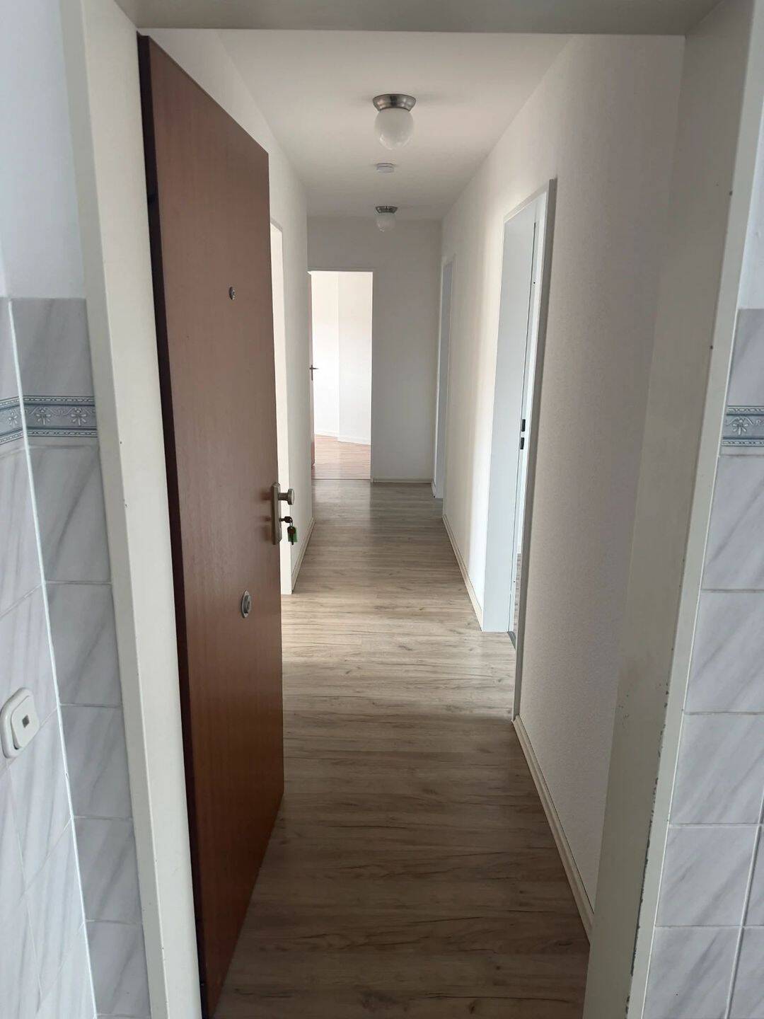 WBS-Wohnung: Schöne 3-Zimmer-Dachgeschosswohnung mit Balkon in Köln-Nippes, 50733 Köln (Nippes Weidenpesch)