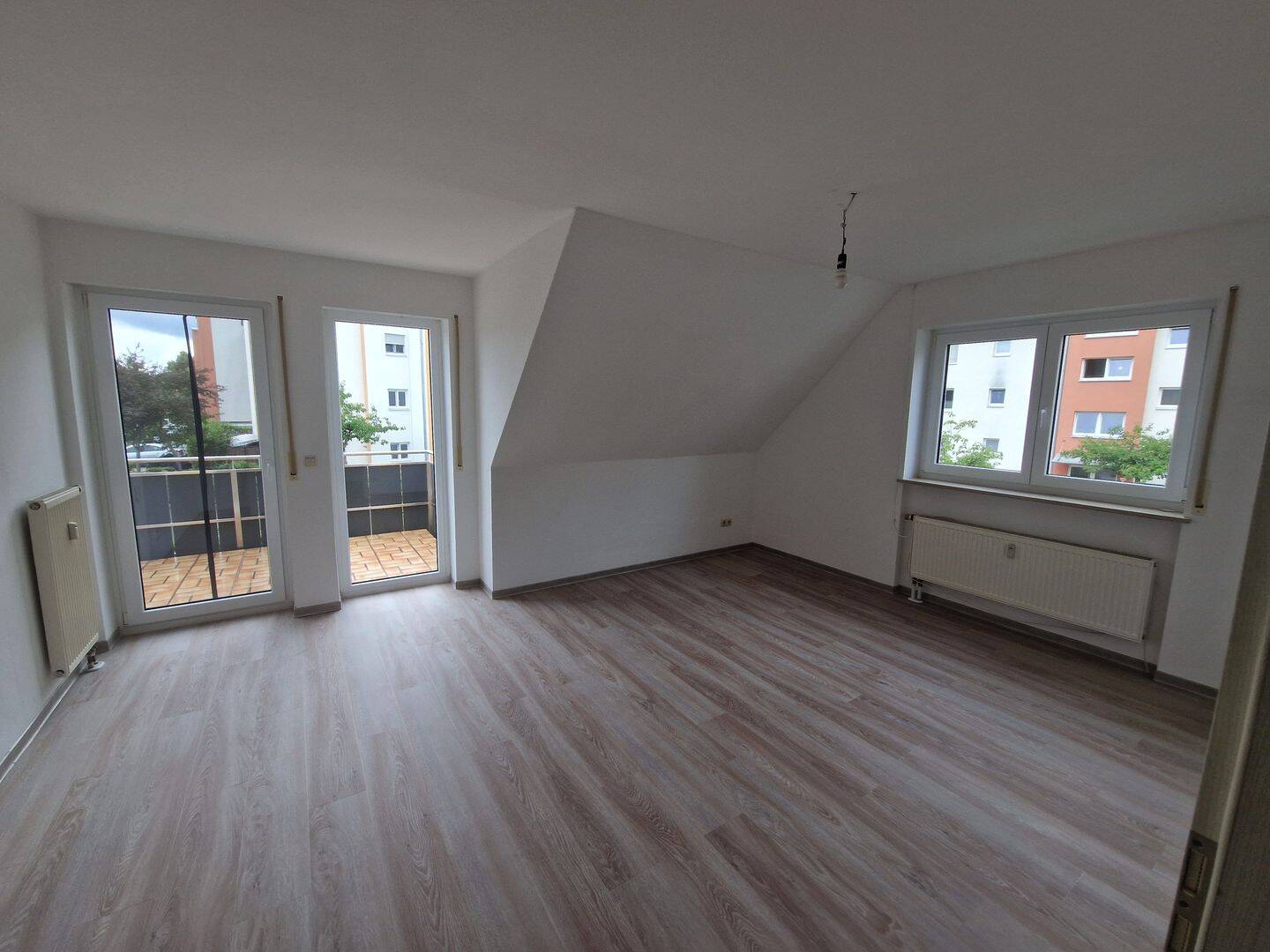 Gemütliche 3- Zimmer Wohnung im Dachgeschoss, 91096 Möhrendorf