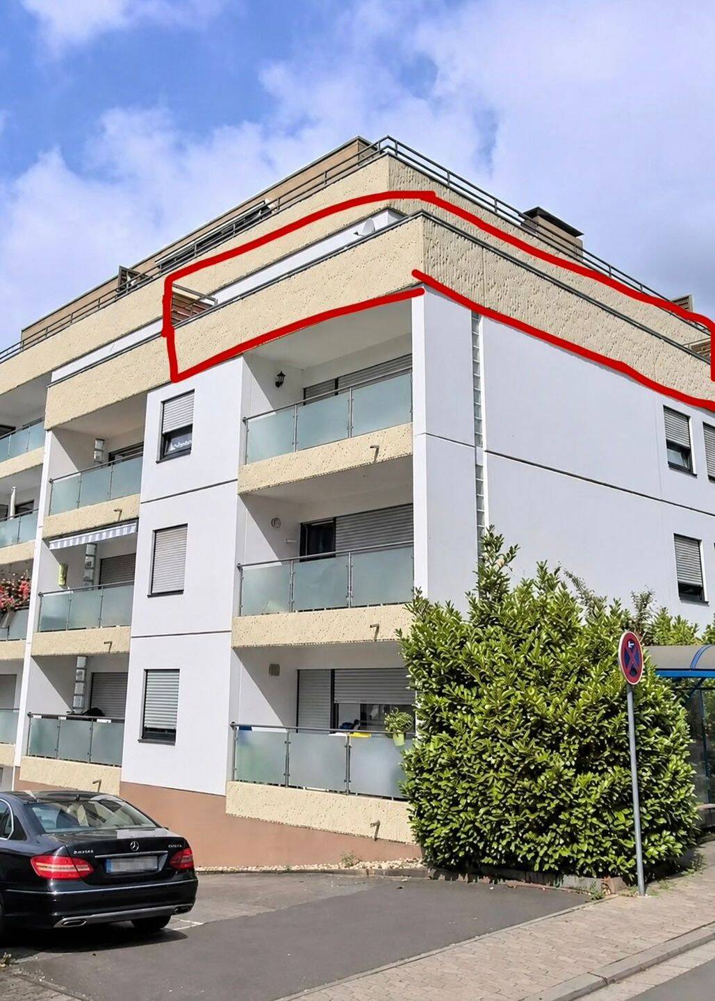 Kleine Penthouse-Wohnung mit 40 m² Dachterrasse, 66333 Völklingen