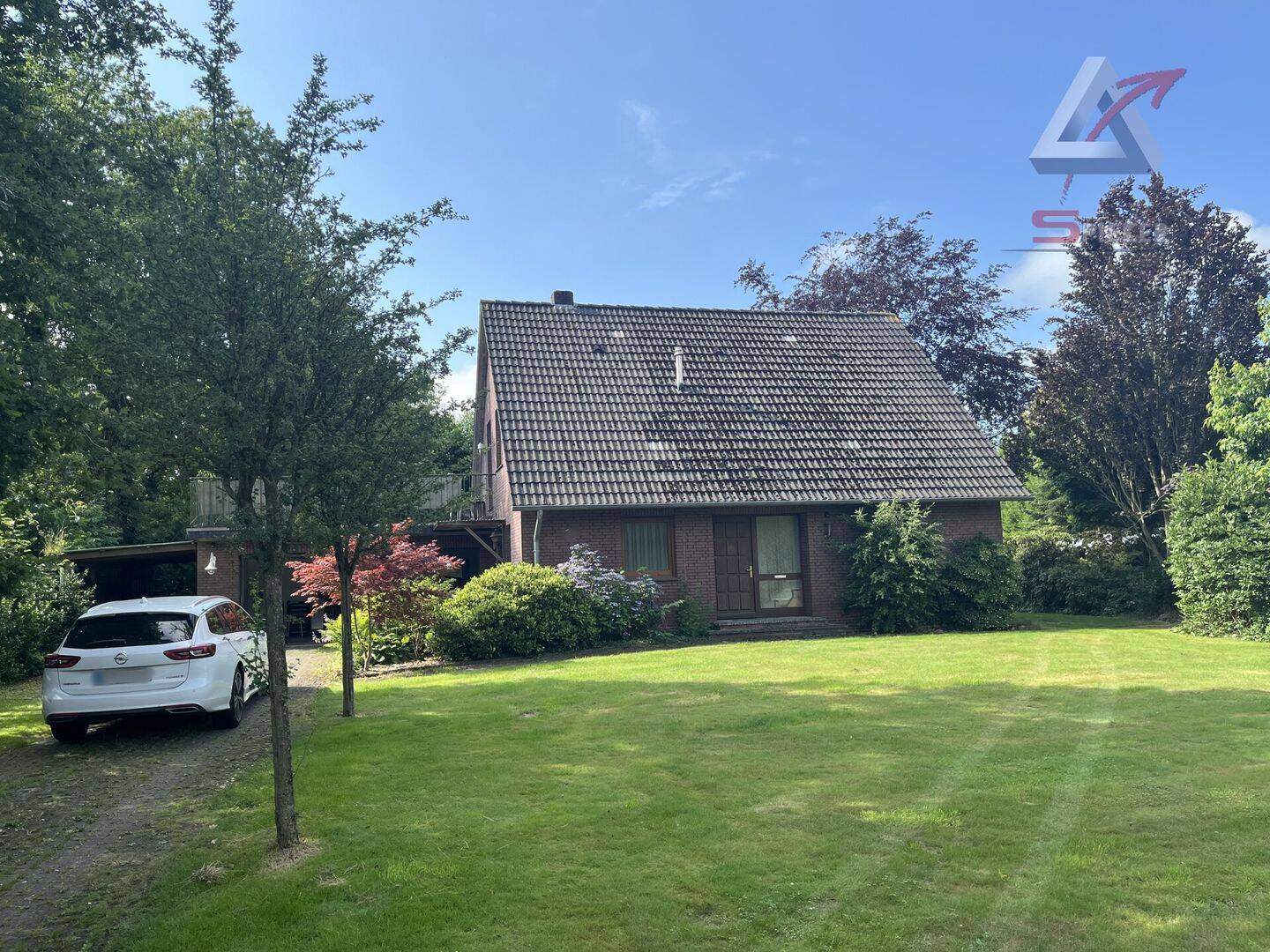 Einfamilienhaus mit separater Wohneinheit in ländlicher Gegend, 26670 Uplengen