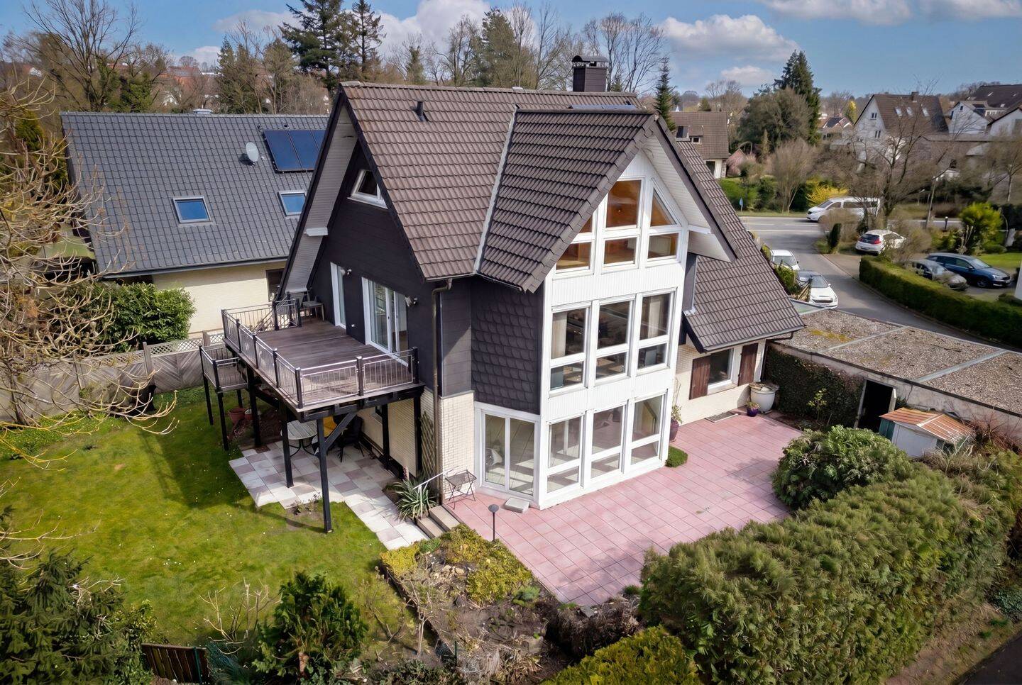 Zweifamilienhaus in Bestlage von Detmold-Hiddesen, 32760 Detmold