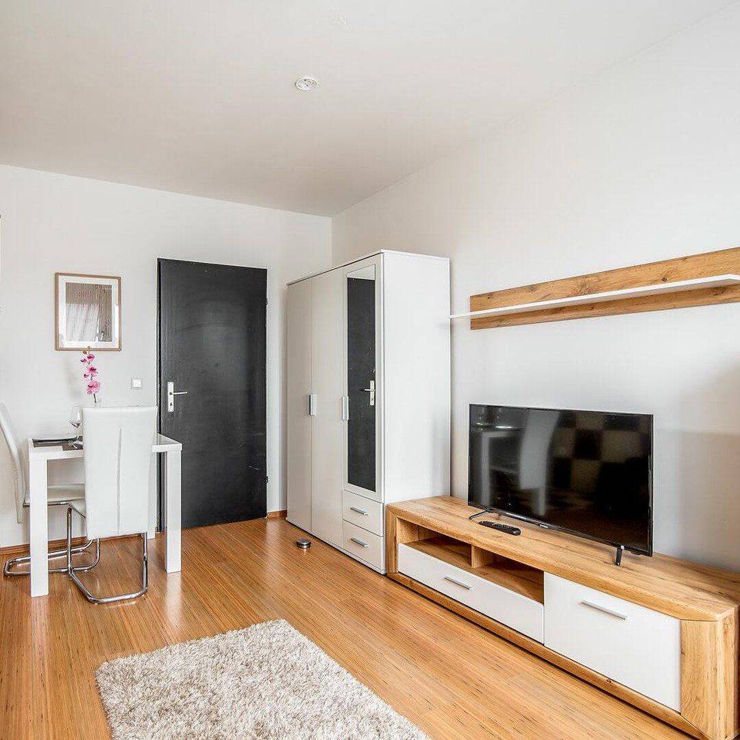 Traumhafte, möblierte 1-Zi Wohnung mit Balkon & WiFi in der Nürnberger Innenstadt, 90459 Nürnberg