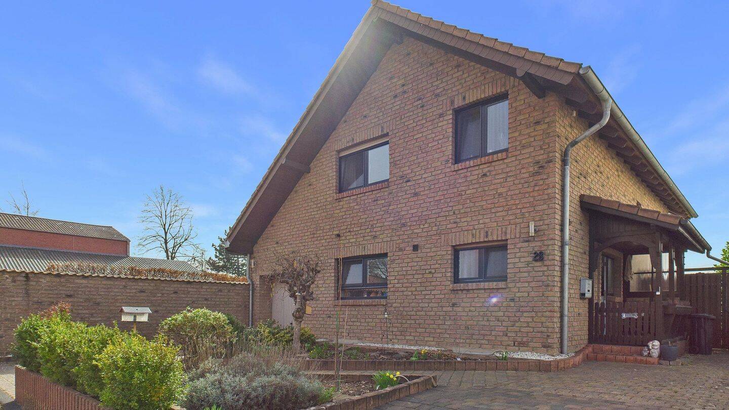 “Familienglück in ruhiger Sackgasse – gepflegtes Einfamilienhaus mit Garten & moderner Technik”, 53881 Euskirchen