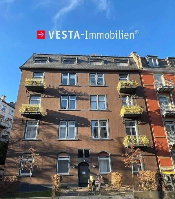 AM GÜNTHERSBURGPARK: Altbau mit Terrasse und eigenem Gartenanteil -sofort frei-, 60389 Frankfurt am Main (Bergen-Enkheim Bornheim Nordend-Ost Nordend-West Seckbach)