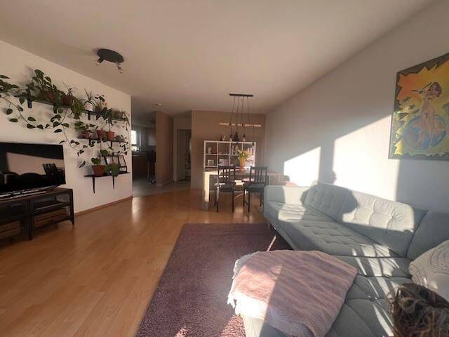 Ideal für Singles und Paare! Helle 2,5 Zimmer Wohnung in Köngen mit Balkon + PKW- Stellplatz!, 73257 Köngen
