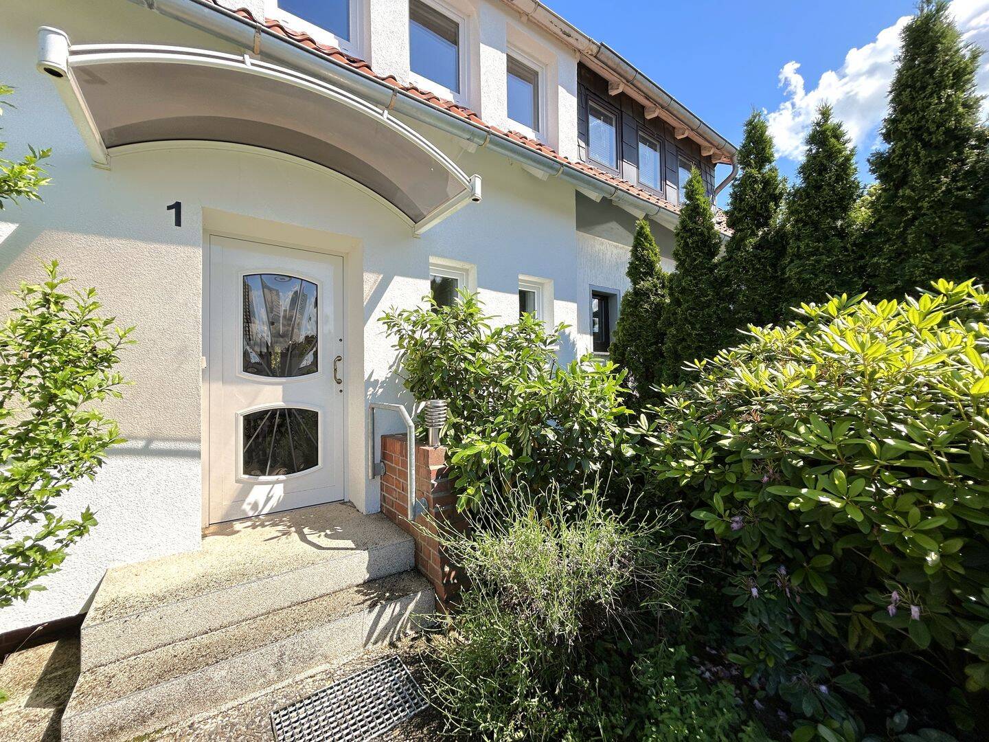 Sanierte Doppelhaushälfte mit Wintergarten | Im grünen Uetze, 31311 Uetze