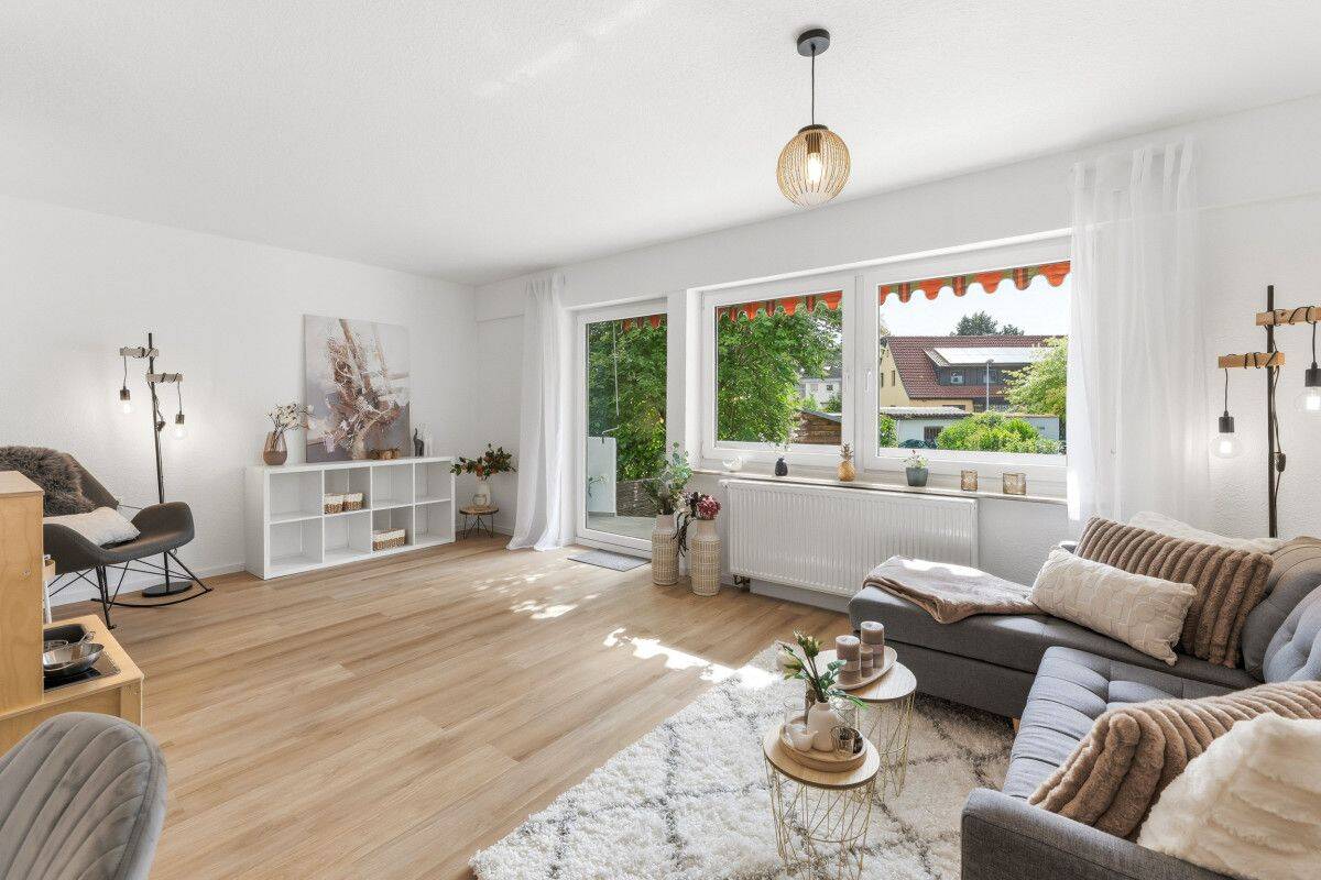 Sofort frei: sonniges Familienhaus in ES-Serach mit Garten & Garage, 73732 Esslingen am Neckar