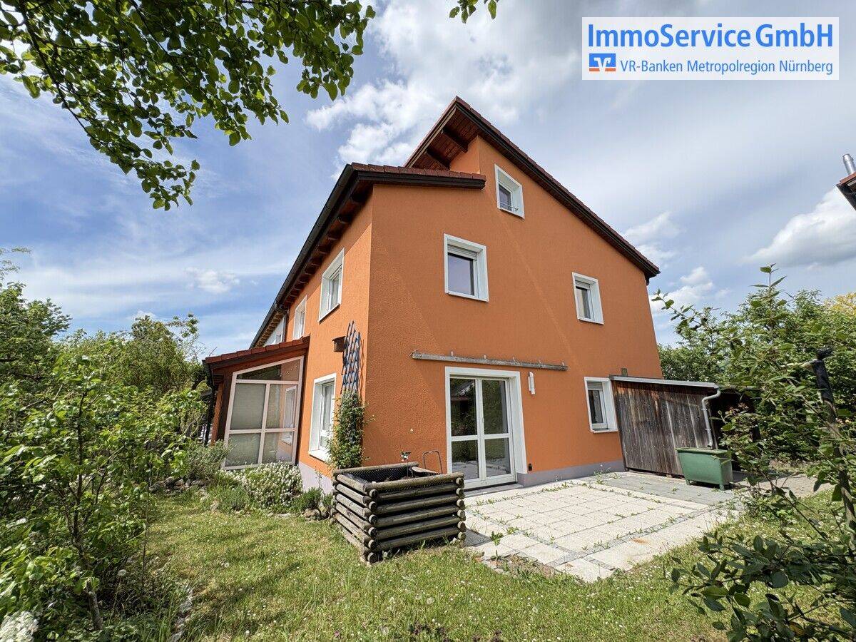 Gepflegtes Reiheneckhaus mit Terrasse und Wintergarten, 91056 Erlangen