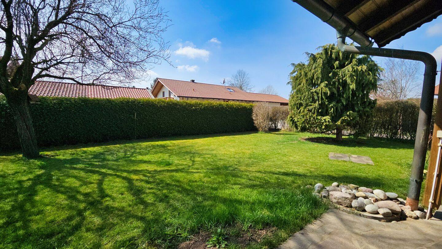Nahe Chieming am Chiemsee – Landhaus mit 910qm Gartengrundstück – ruhig, Doppelgarage, 6 Zimmer, 83365 Nußdorf