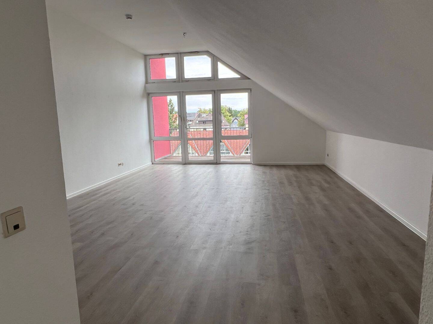 attraktive 2-Zimmer-Wohnung mit Balkon, 16515 Oranienburg