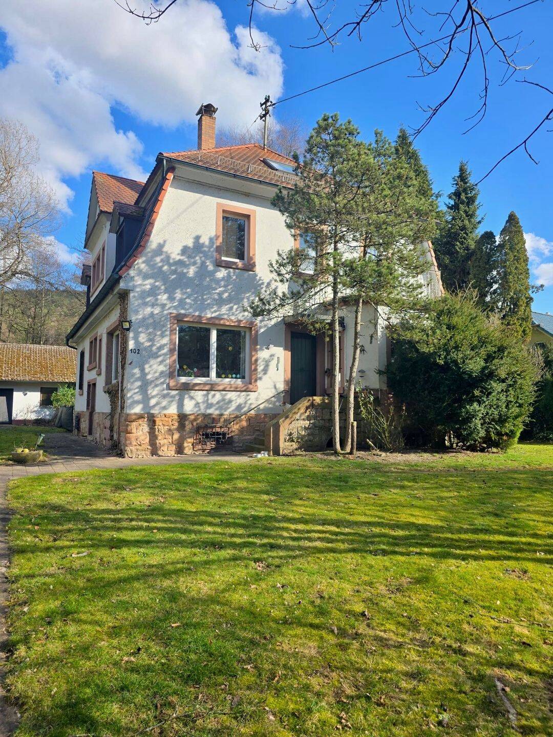 Villa mit parkähnlichem Grundstück und Pool, 97833 Frammersbach