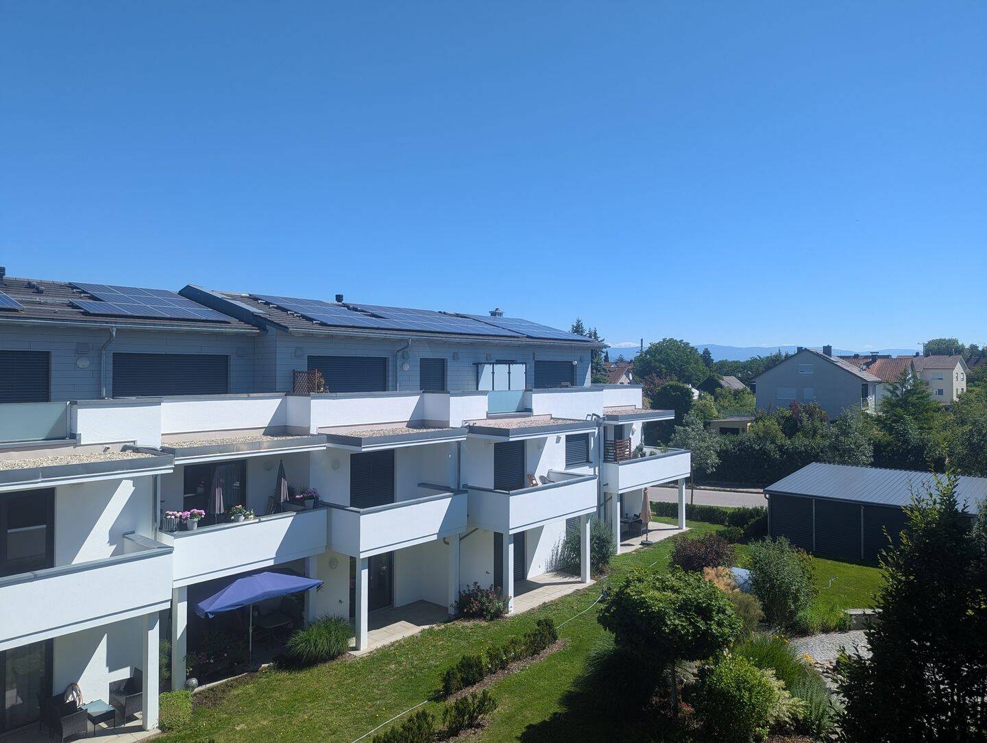Modernes Mehrfamilienhaus mit 8 Wohneinheiten und Tiefgaragenstellplätzen in Straubing !, 94315 Straubing