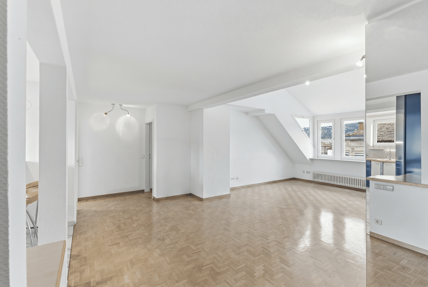 Weitläufiges Wohnen auf zwei Etagen im begehrten Stuttgarter Westen, 70176 Stuttgart (Mitte West)