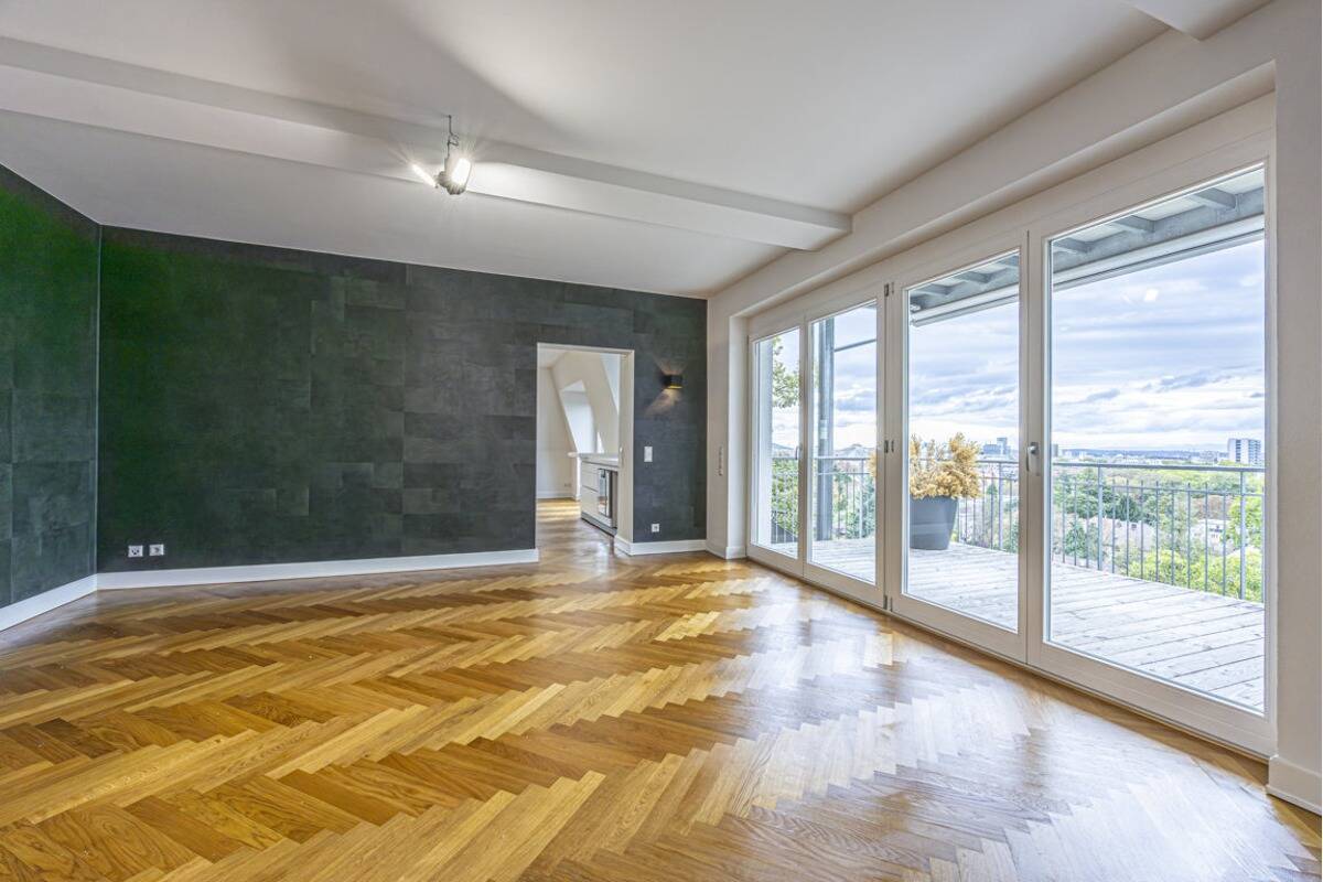 Mehrere Grundrissoptionen – auch Verkleinerung – Einmaliges Penthouse mit Traumblick in Herdern