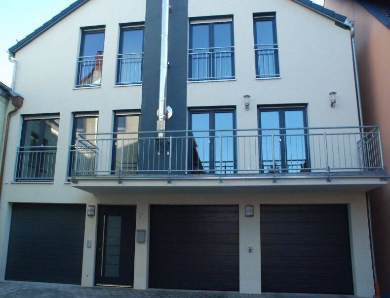 5 Zimmer Wohnung im Charakter eines Reihenhauses im Zentrum von Hirschaid, 96114 Hirschaid